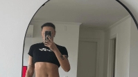 Pabllo Vittar usa lingerie fio dental em série de fotos; veja