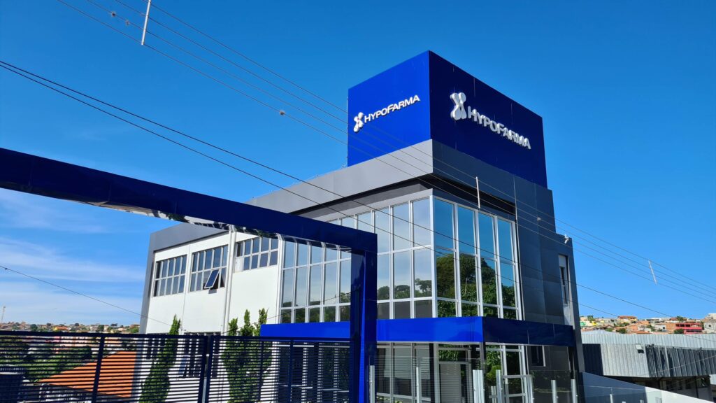 Anvisa suspende cinco lotes de medicamentos fabricados em Minas devido à fragilidade de ampolas de vidro