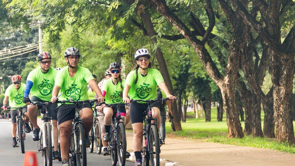 Estudo diz que exercício é tão eficaz quanto remédio e terapia