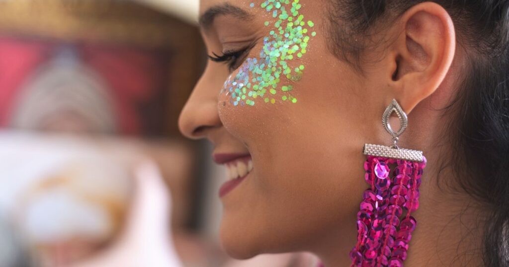 Existe jeito certo de usar glitter no Carnaval? Veja cuidados